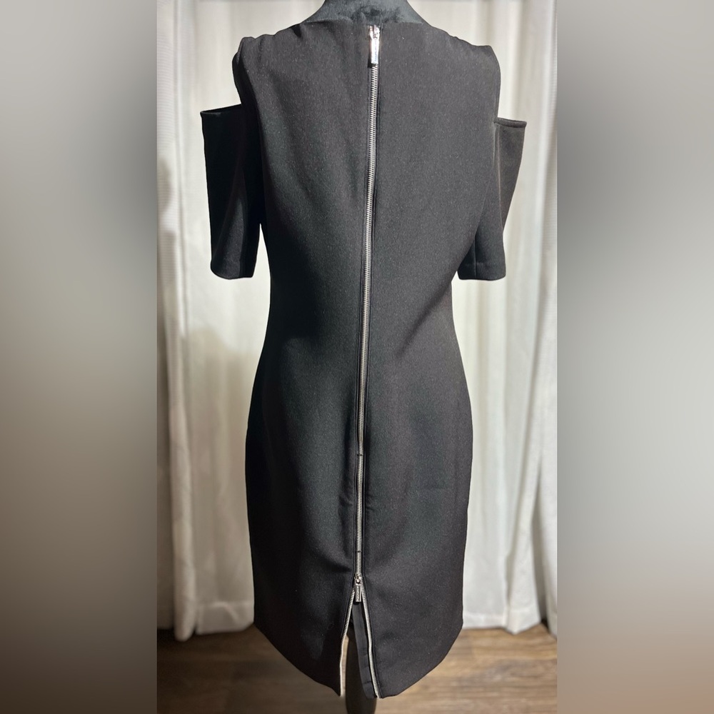 Preloved-MICHEAL KORS Black Dress, Cut Out Sleeves, Full Length Zipper, Size 10.